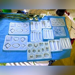 Accessories mold